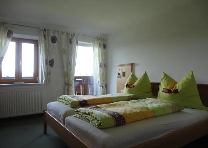 Bauernhof Strumegg Agroturismo *